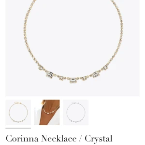 Caroline Svedbom halsband  - Säljer ett så fint halsband från Caroline Svedbom. Fint skick men använt. Köpt för 1695kr säljer för 800kr☺️❤️