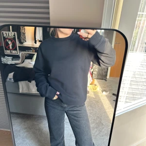Sweatshirt DICKIES - Sweatshirt från DICKIES i storlek S. Väldigt fint skick. Hör av er för frågor!!!