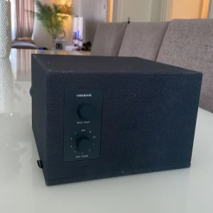 Högtalare - Jätte bra skick. Är som ny. Kommer upp i 110 decibel!