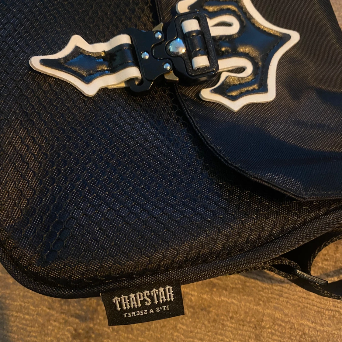 Trapstar väska  - 90