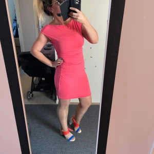 Klänning  - Bumull klänning  Sparsamt använda 2 gånger 