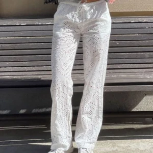 Byxor - Säljer dessa superfina byxor! Helt oanvända🌸