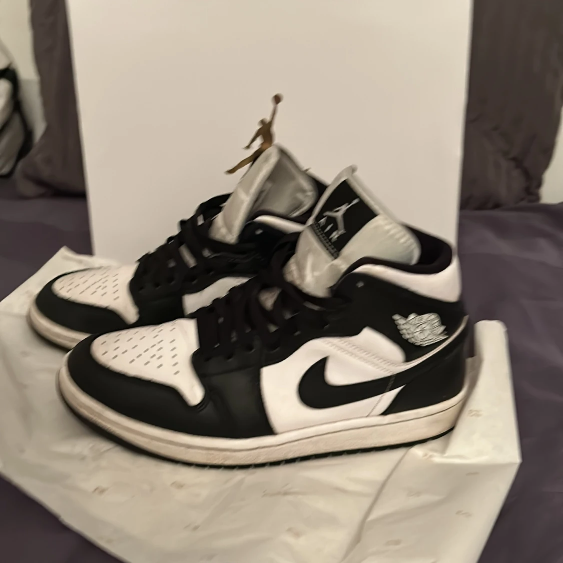 Nike Air Jordans i svart och vit - 91