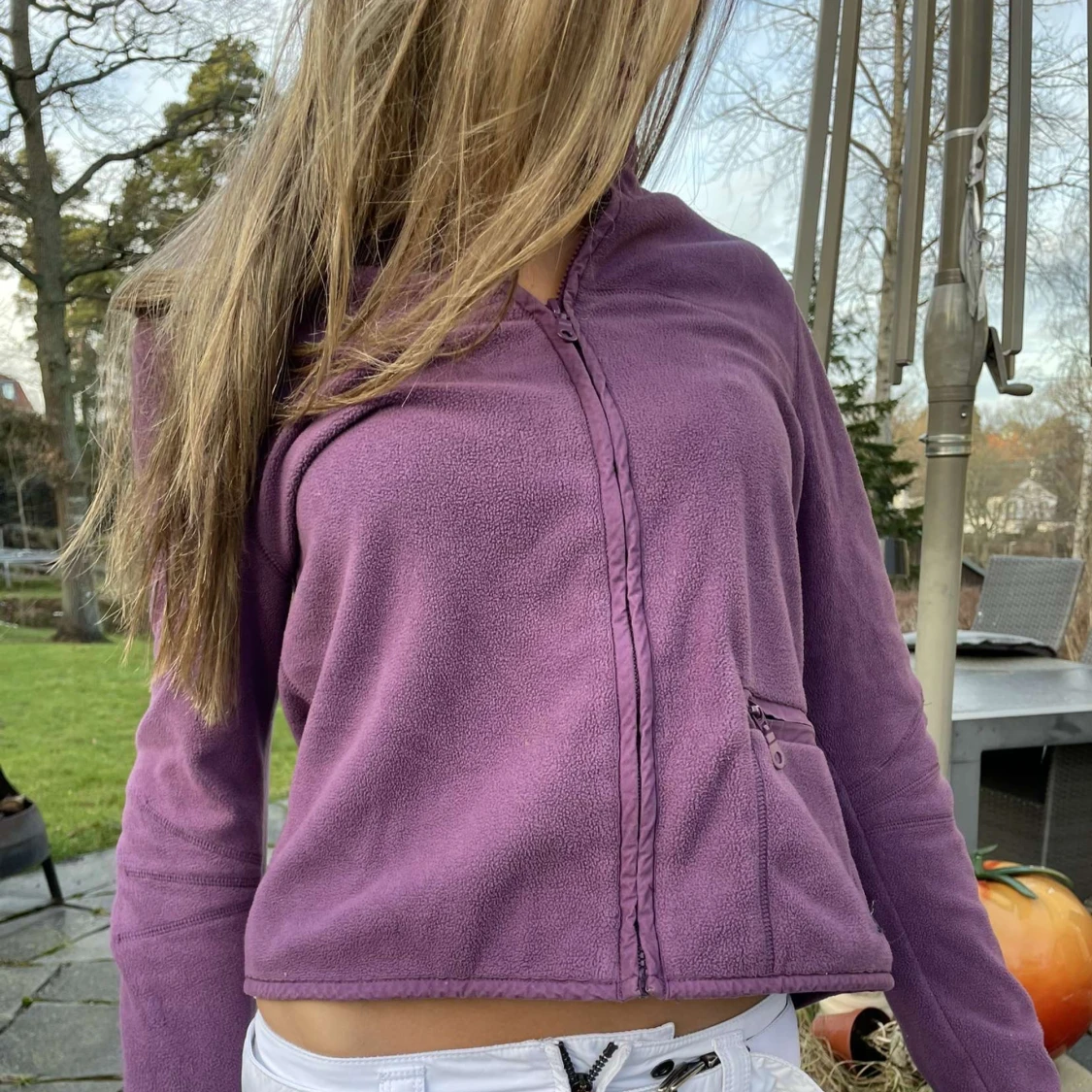 Lila fleecejacka med dragkedja - 91