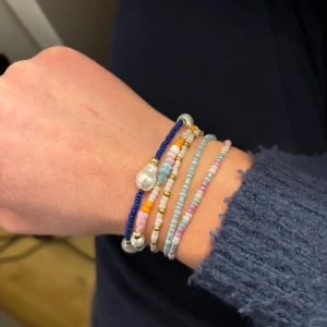 Pärlarmband  - Armband