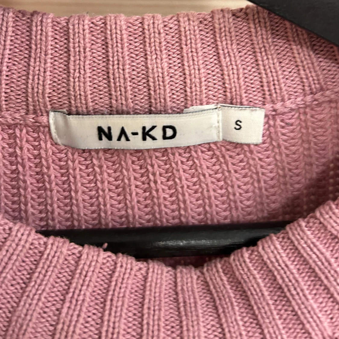 Rosa och röd stickad tröja från NA-KD - 91