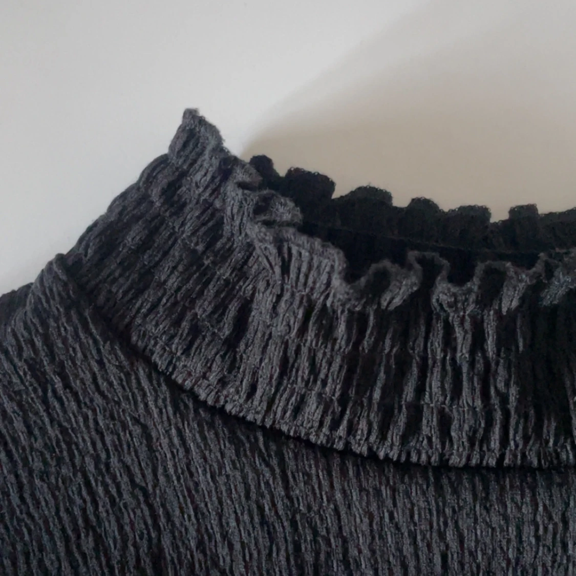 Fest topp från Monki - 1