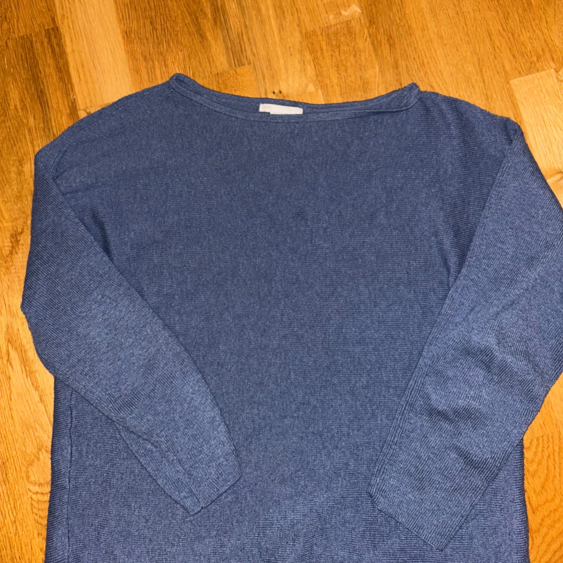 Blå stickad tröja - 1