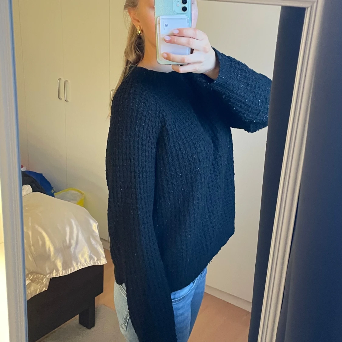 Svart stickad tröja - 3