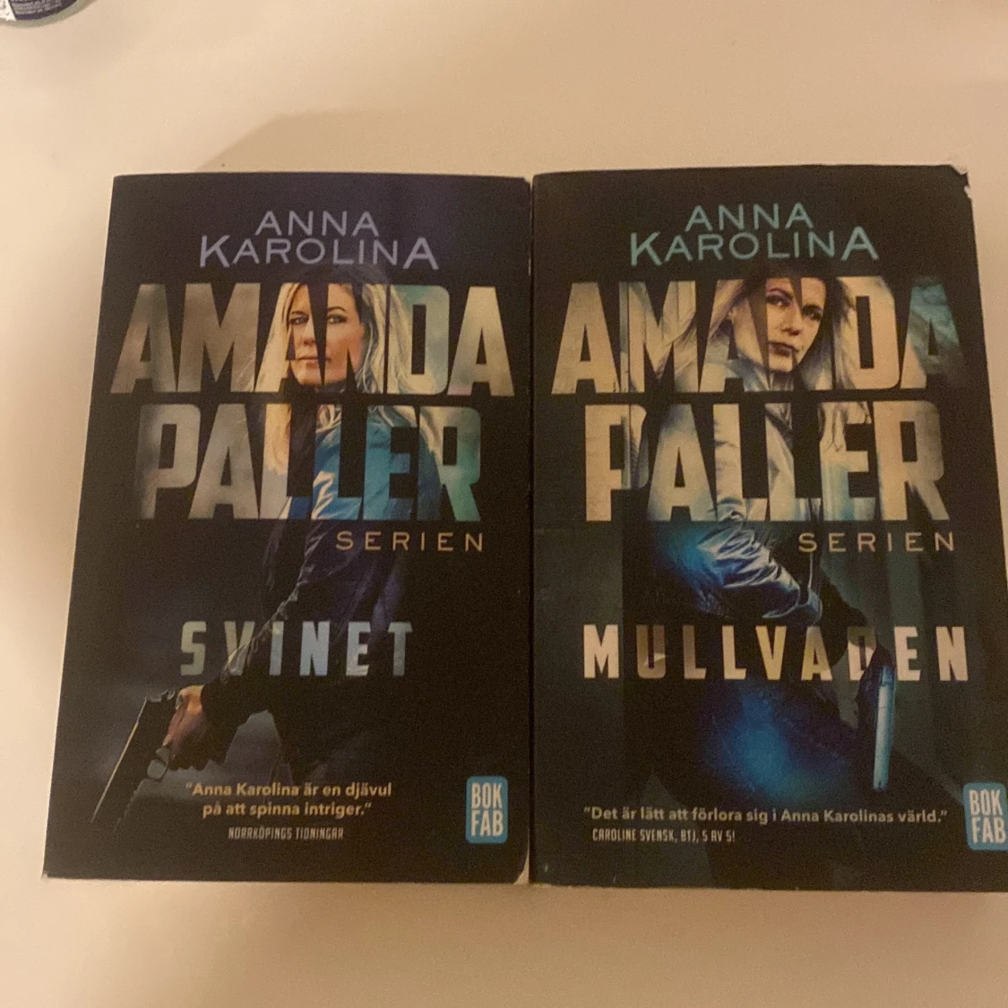 Amanda Paller-serien av Anna Karolina