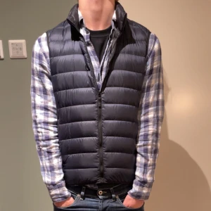 Rutig skjorta  - Skön rutig skjorta i bra skick från Massimo dutti