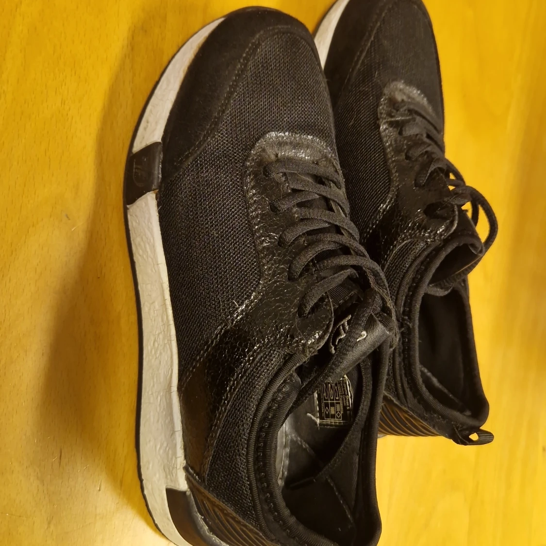 Svarta sneakers från Tom Tailor