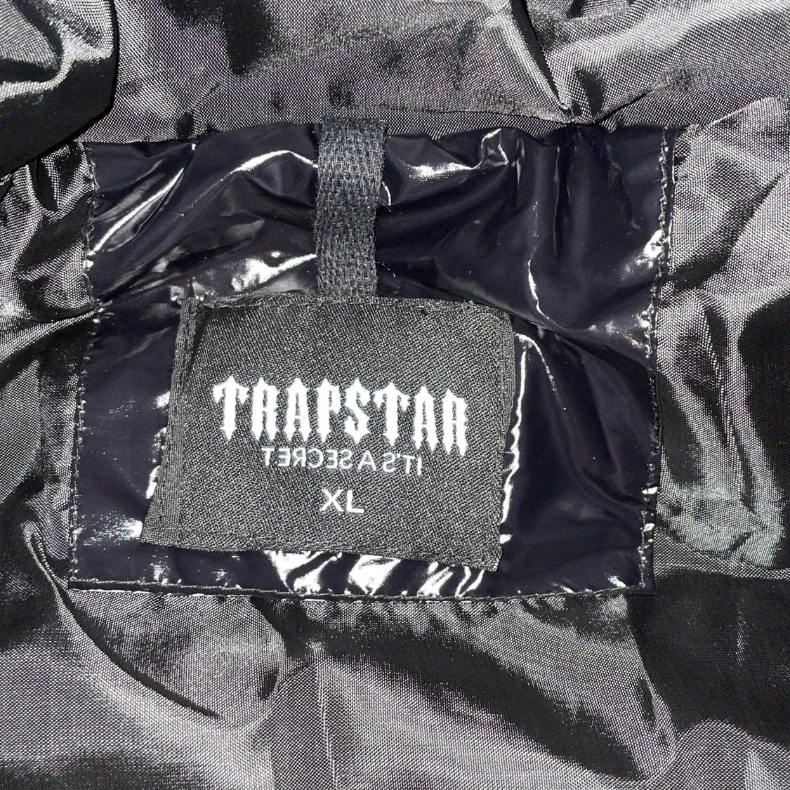 Svart pufferjacka från Trapstar - 91