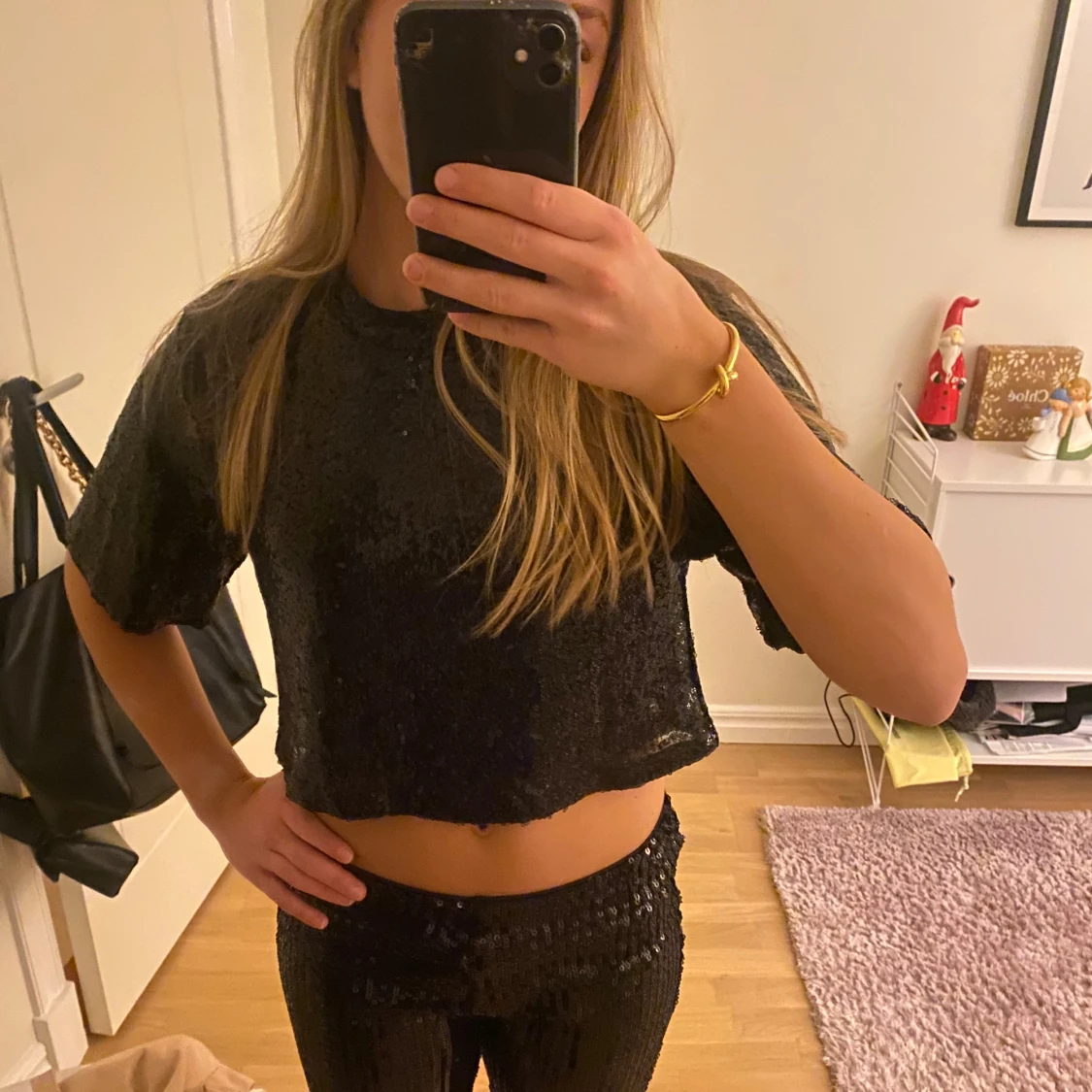 Svart glittrig croppad topp - 91