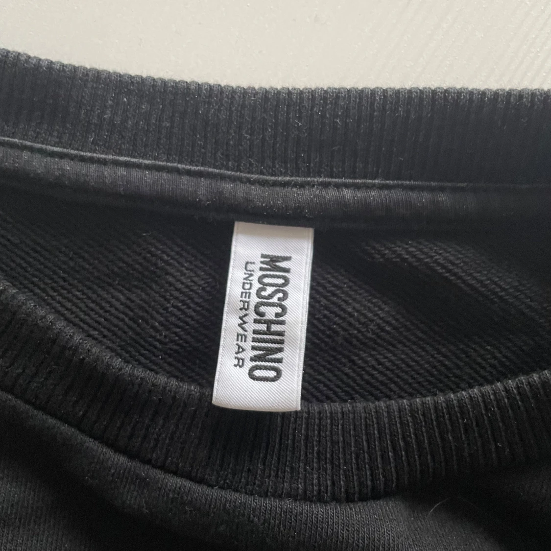 Moschino Sweater - 90