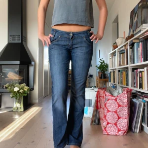 Lågmidjade jeans - Bootcut jeans