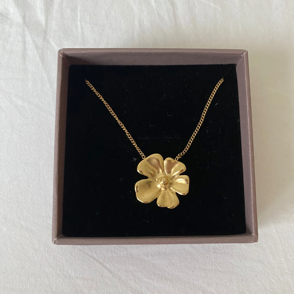 Edblad Floral Necklace L Gold - 91