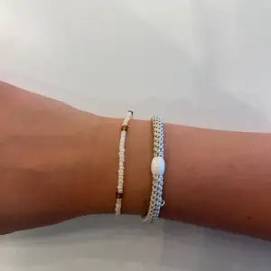 Vi säljer nu ett armband! 