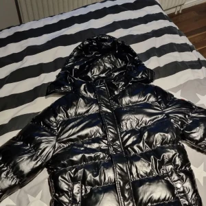 Zara jacka helt ny - Helt ny vinter jacka 