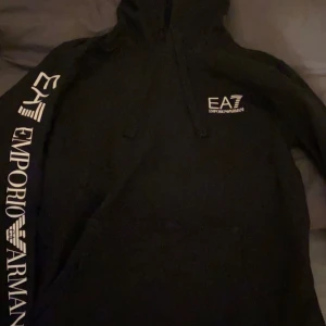 EA7 dress - Storlek XL passar L  De är i bra skick