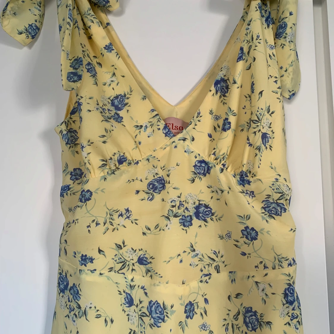 Blommig klänning Elsa Hosk/Bik Bok - 91