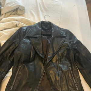 Äkta läder jacka - Aldrig använd 