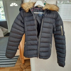 Vinterjacka - Använd men i bra skick, storlek s.