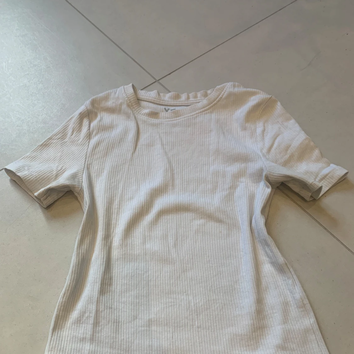 Vit basic tröja - 90