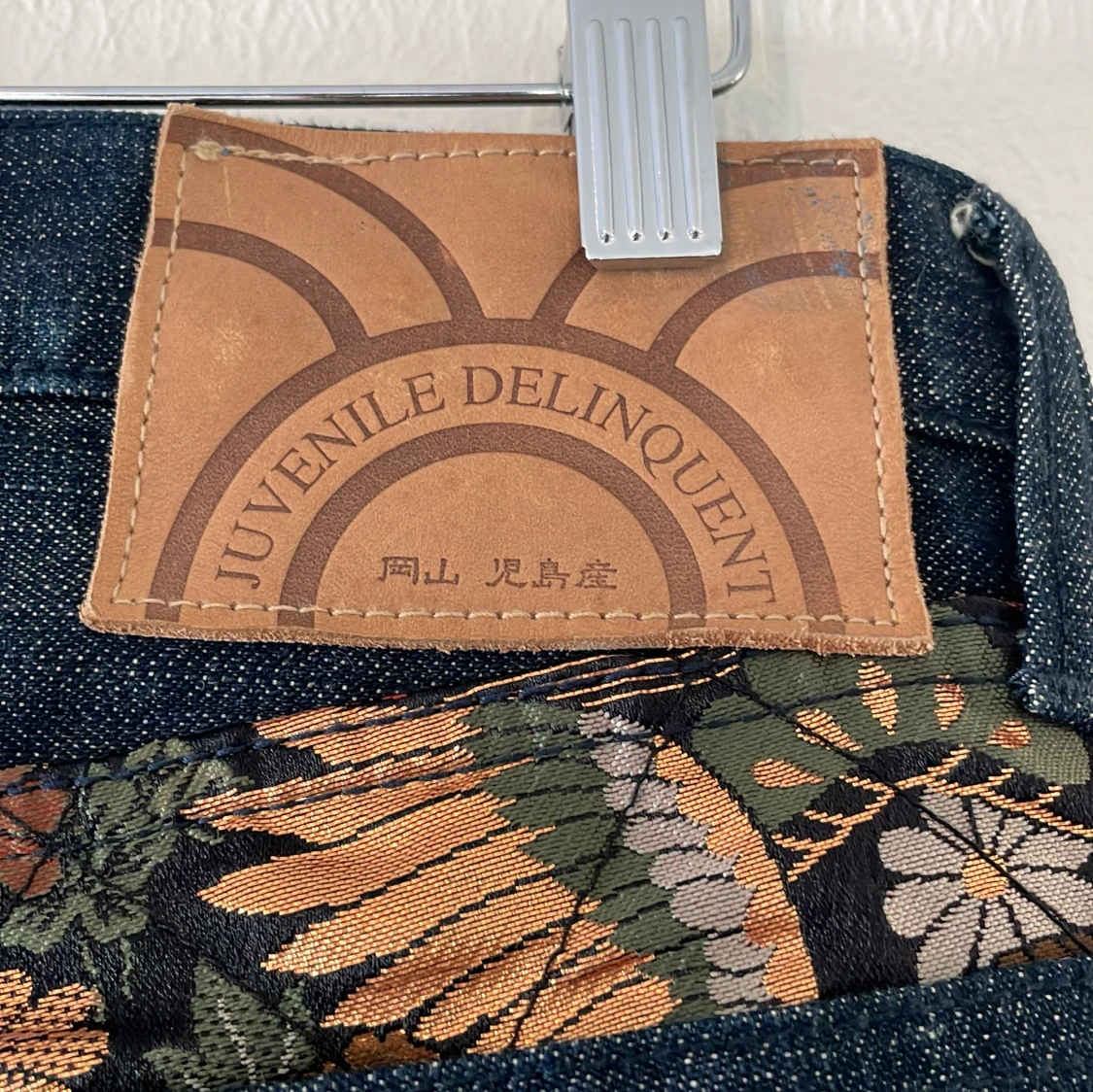 Bra kvalitet jeans med cool design - 91