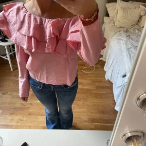 Rosa topp - Topp i strl S från NA-KD, toppskick