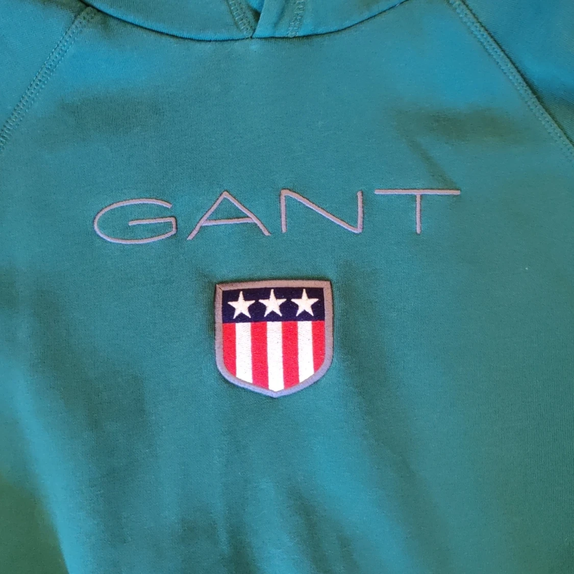 Grön hoodie från GANT - 90