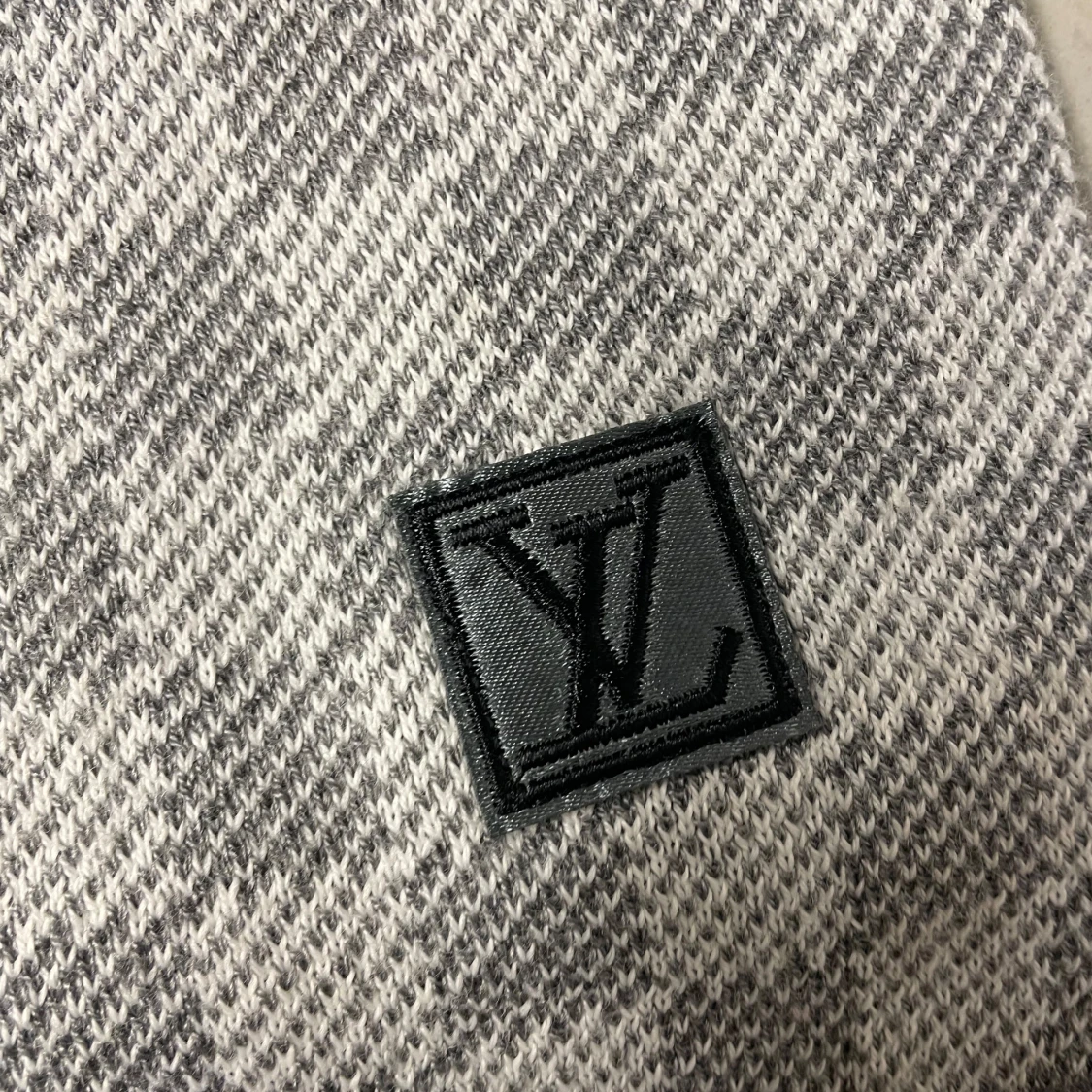 Grå rutig halsduk  - 90