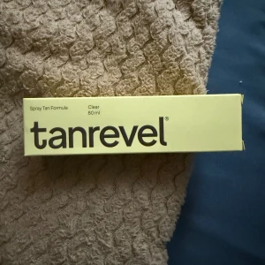 Spray Tan Formula från Tanrevel - Säljer en spray tan formula från Tanrevel. Förpackningen är 80 ml och är helt oöppnad