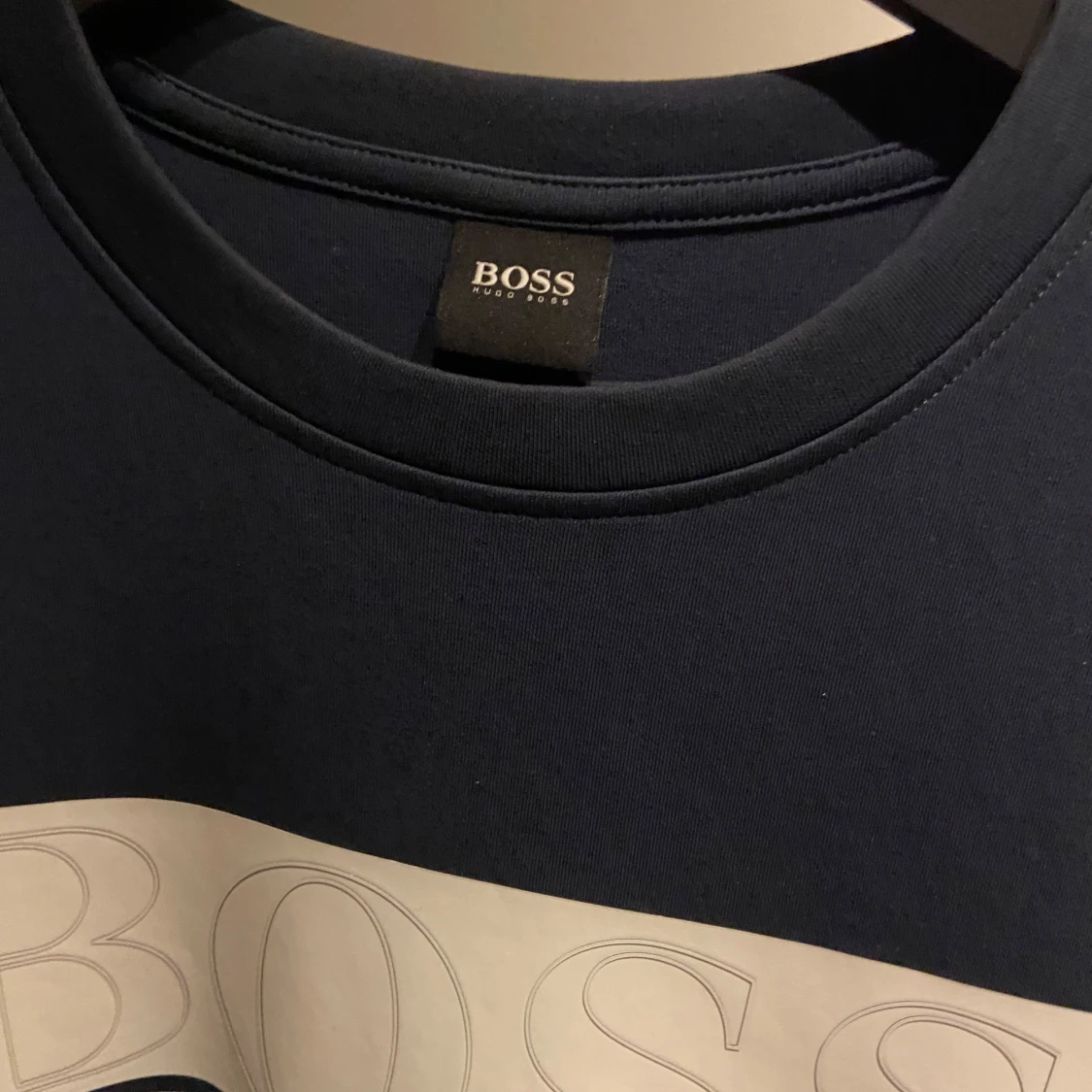 Mörkblå tröja från Hugo Boss - 90