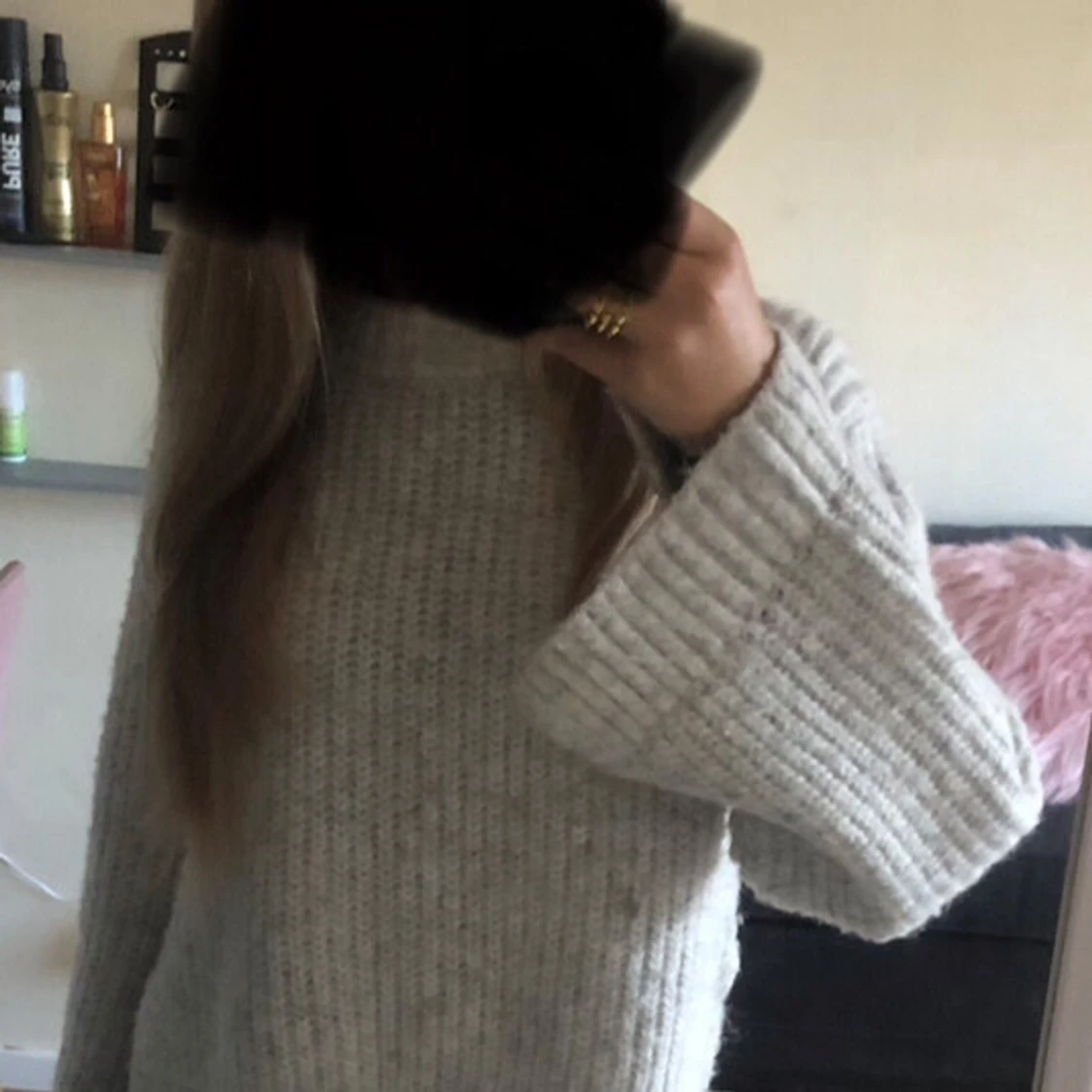 Grå stickad tröja från Gina Tricot