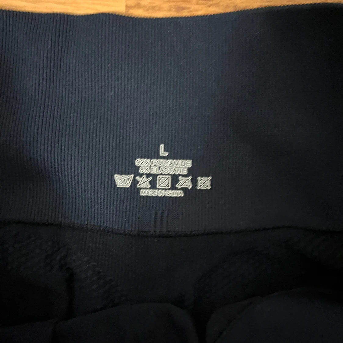 Mörkblå träningstajts  - 91