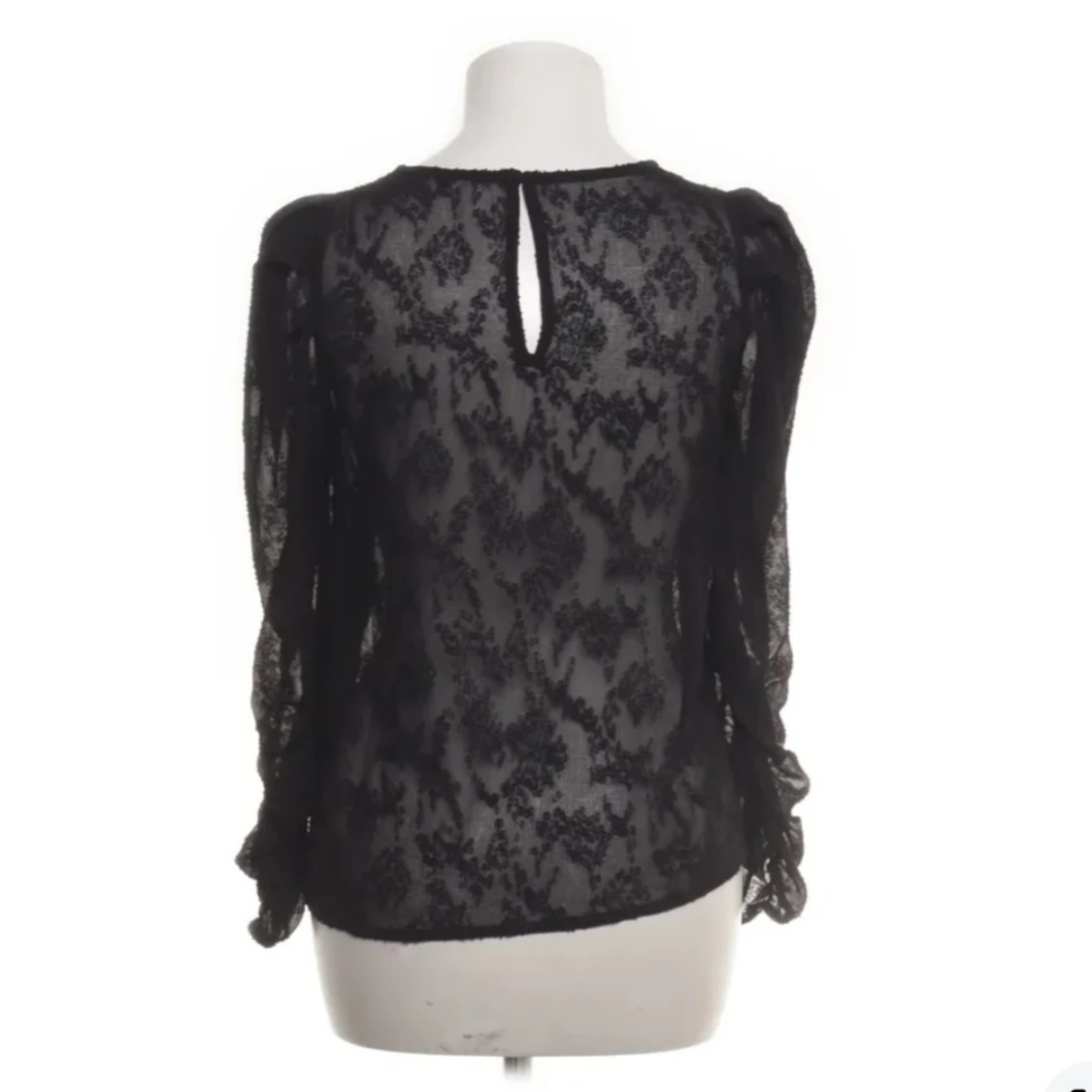 Svart spetsblus från MNG - 1
