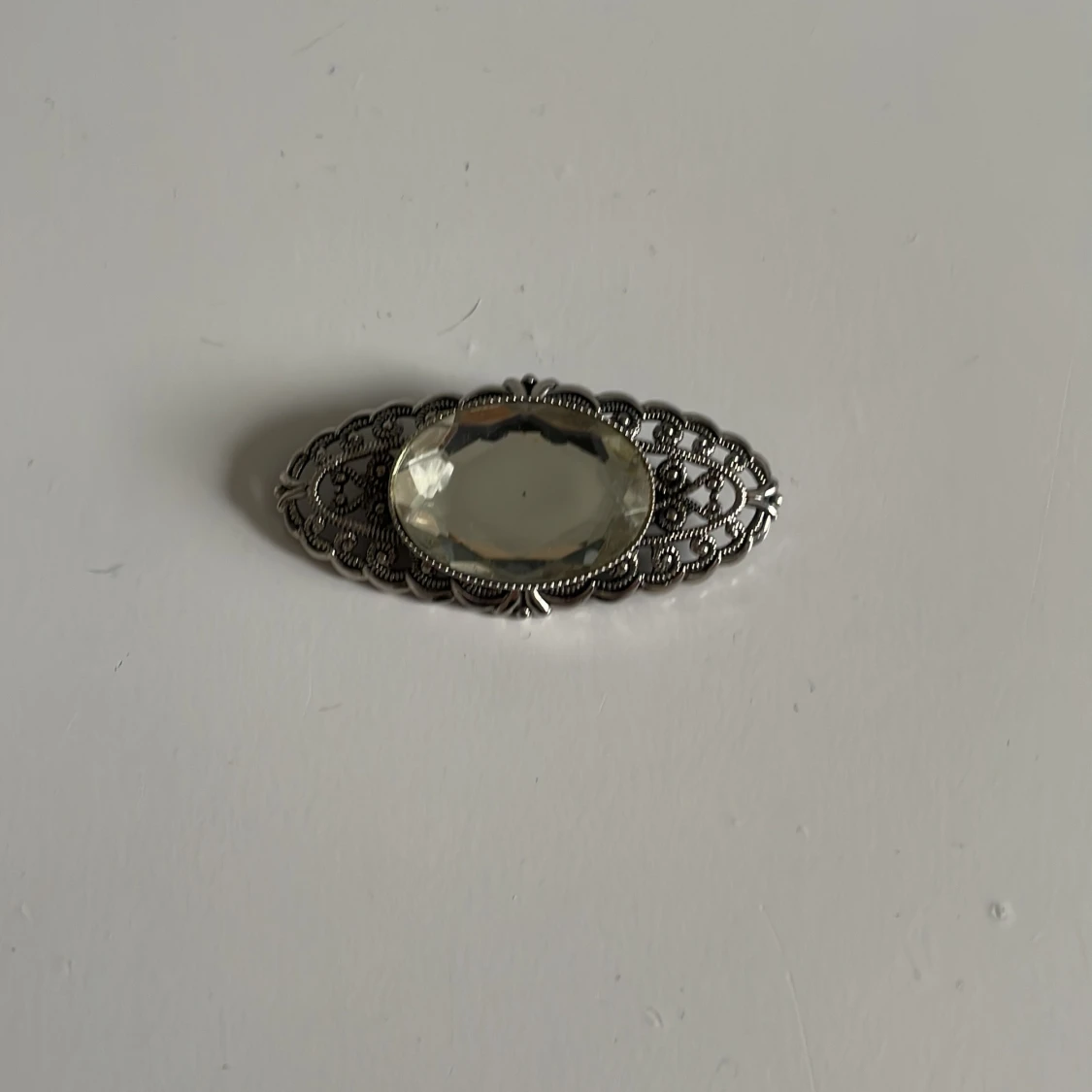 Vintage brosch i silver