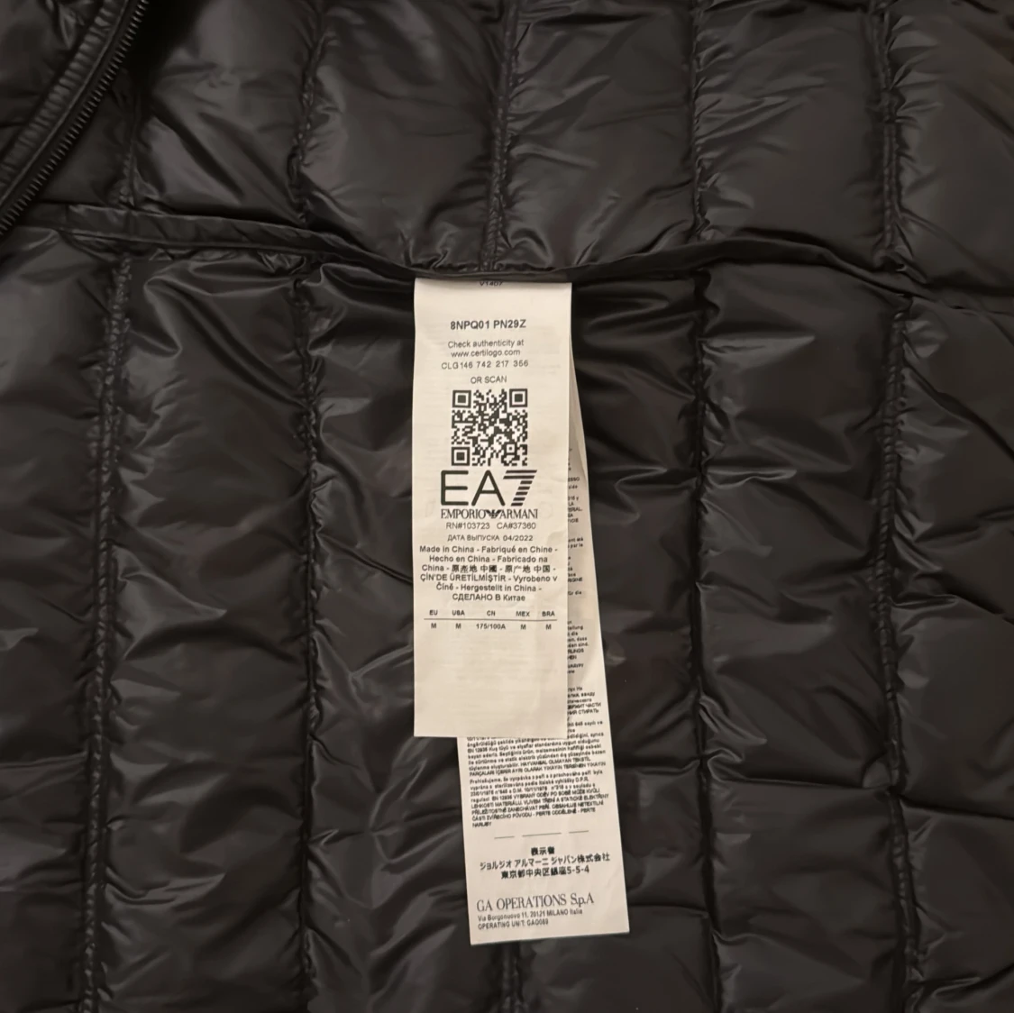 Svart dunväst från Emporio Armani - 4