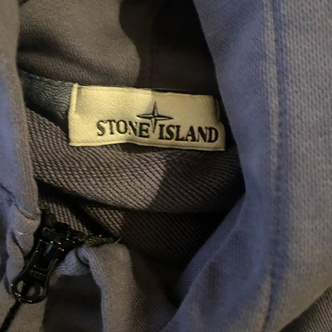 Blå huvtröja från Stone Island - 2
