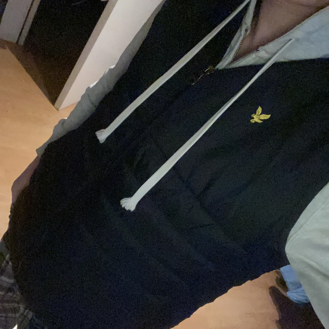 Svart Lyle&Scott dun väst  - 2