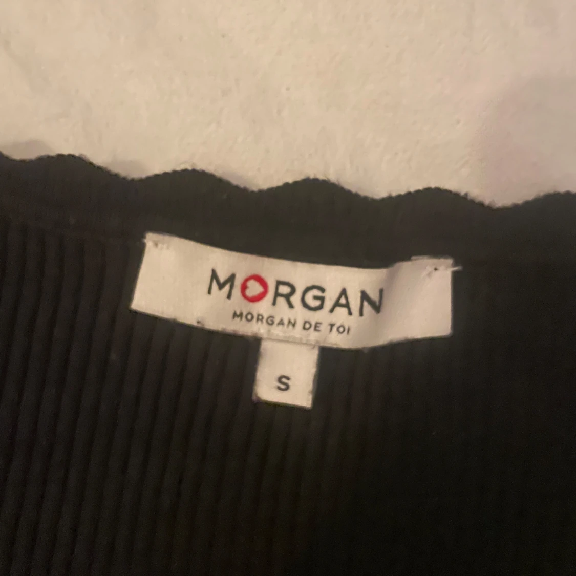 Svart ribbad tröja från Morgan - 93