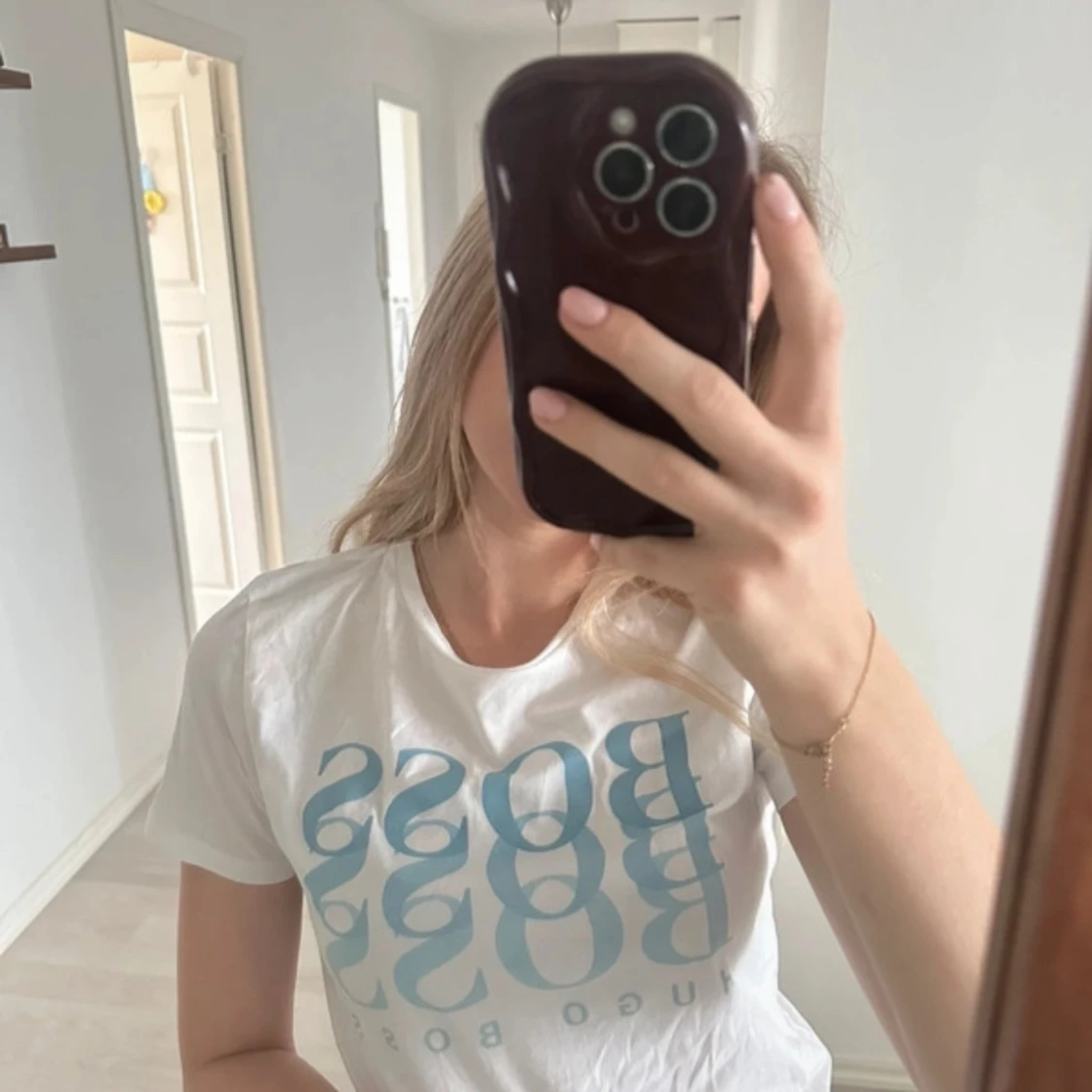 Vit t-shirt från Hugo Boss - 90