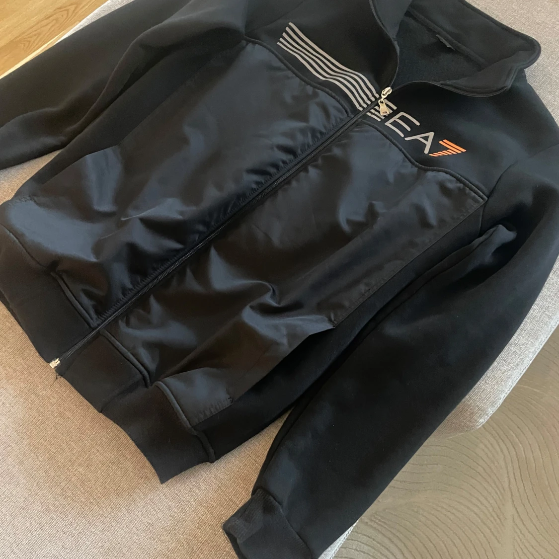 Svart jacka från EA7 - 90