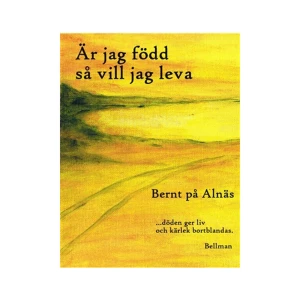 Är jag född så vill jag leva (häftad) - eller... Dofter av liv och död. Vad skall han ta sig till? Lämna henne? Amerikakofferten! Han lägger henne på sidan med böjda ben. Stänger locket. Rejäla spännen och remmar. Han lyfter på kofferten och startar Forden. Han är på väg. Varthän? Han skulle ju möta sin son. Den son han aldrig sett.    Format Häftad   Omfång 450 sidor   Språk Svenska   Förlag Bernt på Alnäs   Utgivningsdatum 2017-12-15   ISBN 9789163954474  