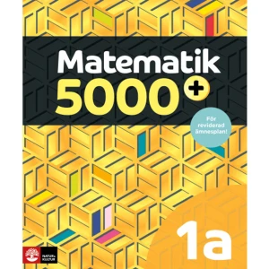 Matematik 5000+ Kurs 1a Gul Lärobok Upplaga2021 (häftad) - Håll utkik! Revideras Gy 25. Nya Matematik 5000+ är ett modernt och heltäckande läromedel som erbjuder stora möjligheter till en varierad undervisning. I kombination med en tydlig progression ger det eleverna de bästa förutsättningarna att utveckla sina kunskaper i matematik. I Matematik 5000+ Röd och Gul är yrkesinfärgningen tydlig. Detta märks dels i vilka begrepp, metoder och uppgifter som tas upp, dels i de många teman som finns i böckerna. I arbetet med böckerna har vi stämt av innehållet med yrkeslärare, yrkesverksamma och matematiklärare som arbetar med elever på yrkesprogrammen. Sagt om Matematik 5000+ Gul 1a: M5000+ Gul 1a citat Avdelare med linje Sagt om Matematik 5000+ Röd 1a: M5000+ Röd 1a citat Avdelare med linje Nyheter i serien Matematik 5000+ är en revidering av vår populära läromedelsserie Matematik 5000 och innehåller nyheter som: * Fler utmanande uppgifter på alla nivåer* Än tydligare yrkesinfärgning, med beprövade teman* Större fokus på digitala verktyg i teori, uppgifter och aktiviteter* Varje uppgift har en markering om den ska lösas med eller utan digitala verktyg* Aktiviteter, teman och historiksidor med fokus på förmågorna* Kapitelavslutning som befäster begrepp och procedurer* Utökat facit med fler ledtrådar och lösningar Seriens omfattning Fullt utbyggd kommer Matematik 5000+ att omfatta följande komponenter till samtliga kurser i ämnesplanen:* Läroböcker* Digitalböcker* Webbaserat lärarstöd Vi kommer dessutom erbjuda kostnadsfritt extramaterial, till exempel ledtrådar och lösningar.    Format Häftad   Omfång 400 sidor   Språk Svenska   Förlag Natur &amp; Kultur Läromedel och Akademi   Utgivningsdatum 2021-12-01   Medverkande Hans Heikne   Medverkande Mathilda Lennermo Selin   ISBN 9789127460157  