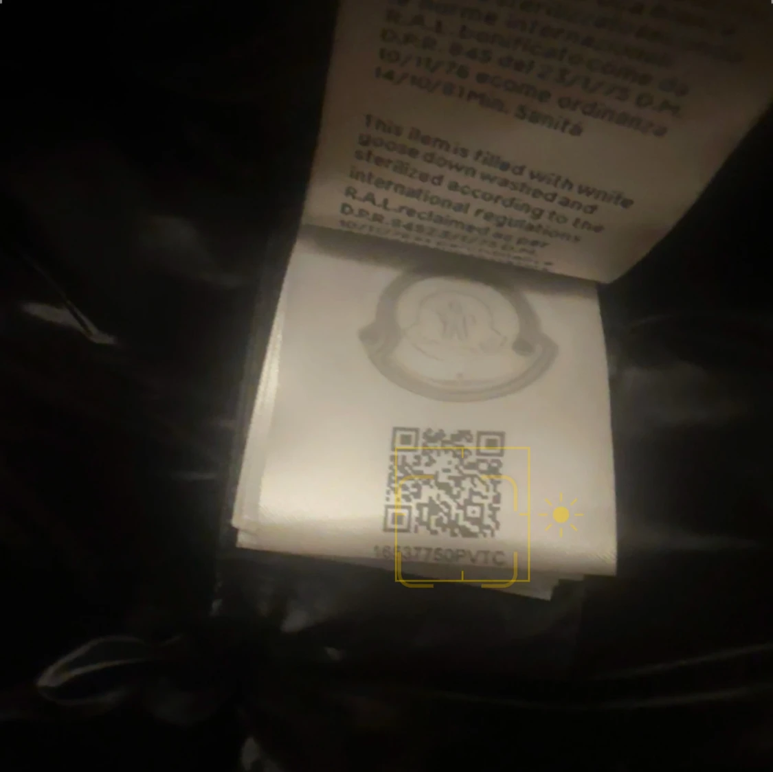 Svart dunjacka från Moncler - 91