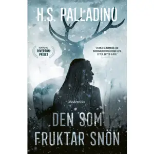 »En mörk och spännande psykologisk roman.« Lars-Erik Holm, DAST Magazine »En psykologisk thriller som håller läsaren på tårna hela vägen till slutet.« I hyllan »Starkt hjärtklappningsframkallande. Vilken debut!« BibbloagnetaTerapeuten Bjørk Isdahl har stämt träff med en av sina tidigare klienter vid namn Azora. Väntan i den mörka höstkvällen förvandlas till en mardröm när Azora faller från taket på byggnaden bredvid och Bjørk blir vittne till hennes död. Nästa dag får hon besök av polisen, som på offret har hittat ett foto av Bjørk med orden: Jag vet varför du har mardrömmar. Att Bjørk har mardrömmar är helt sant; däremot har hon aldrig berättat för någon om dem...Osäkerheten kring vad som egentligen inträffat växer. Både polisen och Bjørk börjar utreda sambandet mellan henne själv och Azora, och om det kan finnas en koppling till dödsfallet - som snabbt visar sig vara allt annat än ett självmord. I översättning av Kalle Hedström Gustafsson.H. S. PALLADINO är en norsk författare och resefantast som har bott och verkat på tre olika kontinenter. Den som fruktar snön är hennes debut, en psykologisk spänningsroman som hyllats i hemlandet och blivit nominerad till det prestigefyllda Riverton-priset. Rättigheterna har hittills sålts till Tyskland, Danmark och Sverige.»En riktigt vass psykologisk spänningsroman.« Colourful and Creative Design»En stark berättelse med en riktigt raffinerad intrig där varje sida ångar av återhållen ångest.« Bok_stavligt »En mycket stark kriminaldebut med thrillerkänsla. Rekommenderas starkt.« Camillas boktips »En psykologisk spänningsroman som är totalt uppslukande.« I min bokhylla     Format Inbunden   Omfång 343 sidor   Språk Svenska   Förlag Modernista   Utgivningsdatum 2023-09-20   Medverkande Kalle Hedström Gustafsson   ISBN 9789180638784  