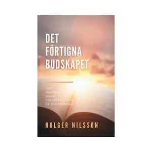 Det bibliska budskapet om att Jesus ska komma åter har radikalt förändrats i svenska frikyrkor. Vid pastorsutbildningar lär man sig att denna teologi inte längre gäller, och man har till stora delar lämnat det som tidigare var den självklara övertygelsen. Hur kunde det bli så här?  Den större kristenheten i övriga världen har däremot inte följt med i de mer liberalteologiska symboltolkningarna av tidens slut, utan står förankrade i den klassiska tolkning som tidigare var självskriven även inom svensk frikyrklighet.  Vi behöver ta tillbaka ett bibliskt perspektiv på den yttersta tiden och inte förledas att tro att det radikalt förändrade synsätt, som tyvärr blivit dominerande i Sverige, är den rätta vägen. Det handlar om förnyad profetisk vaksamhet inför de stora och avgörande händelserna som kommer att inträffa.  Holger Nilsson har under flera årtionden varit verksam som förkunnare och har varit redaktör för Flammor – profetisk tidskrift sedan 1983. Detta är hans nittonde bok.    Format Häftad   Omfång 99 sidor   Språk Svenska   Förlag Semnos förlag   Utgivningsdatum 2023-02-09   ISBN 9789189290785  