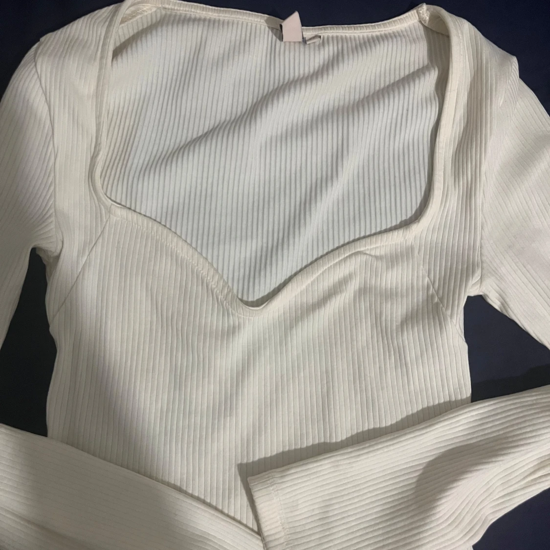 Vit ribbad topp från Nelly - 2